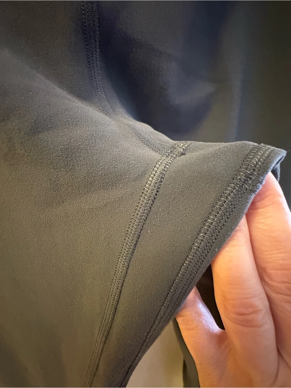 lululemon athletica Align high rise Leggings in titanium, size 6 inseam 25”
